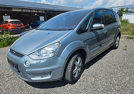 Ford Galaxy 2,2 TDCi 129kW DPF Titanium