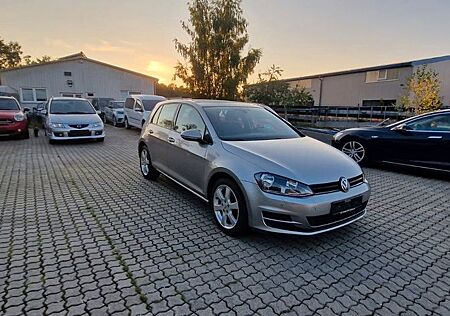 VW Golf Volkswagen VII Lim. Comfortline BMT*2,0*SHZ*Zahnr.neu