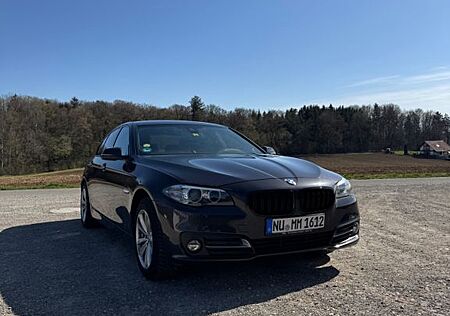 BMW 520d xDrive A -