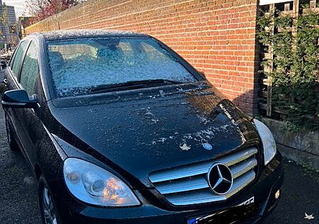 Mercedes-Benz B 180 BlueEFFICIENCY -