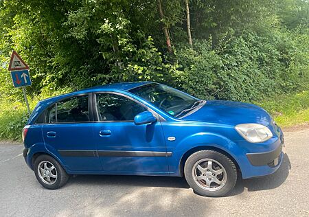 Kia Rio 1.4 EX Klima Tüv 02.27