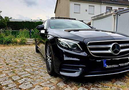 Mercedes-Benz E 220 d 4MATIC AMG Line Autom. AMG Line