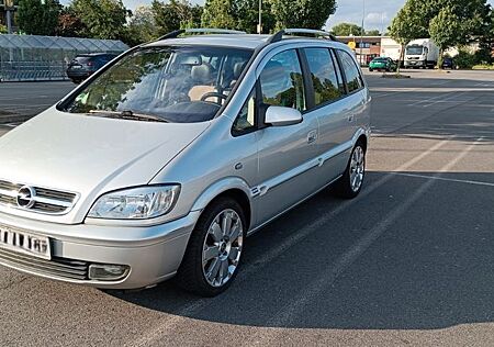 Opel Zafira A (2004) 2.0 Diesel Automatik 7 Sitzer