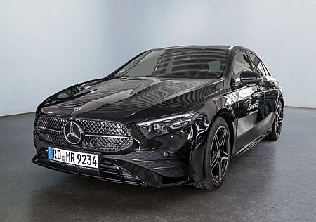 Mercedes-Benz A 200 d AMG NIGHT SPUR AHK DISTR KAMERA PDC SHZ