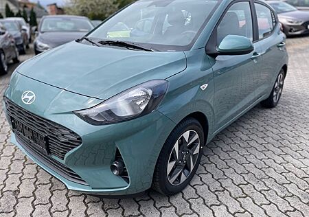 Hyundai i10 1.0 KLIMA / LED / Apple car / Kamera / Alu