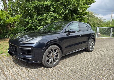 Porsche Cayenne 3.0 V6 Platinum Edition