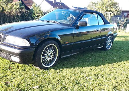 BMW 328 325i Cabrio mit neuem Verdeck und H Kennzeichen