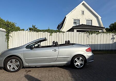 Peugeot 307 CC Cabrio mit neuem TÜV, Ölwechs., BT, Navi,