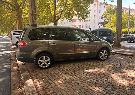 Ford Galaxy 2,2 TDCi 147kW DPF Titanium Autom. Ti...