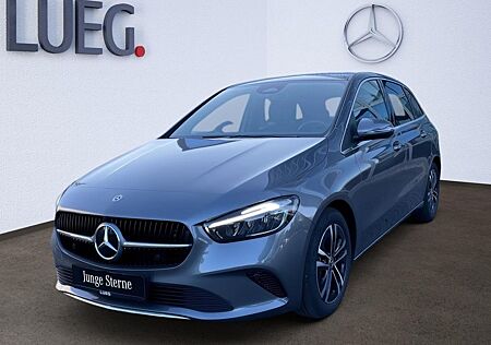 Mercedes-Benz B 180 W-Paket KAM PDC SpurH AUT Virtual KlimaA