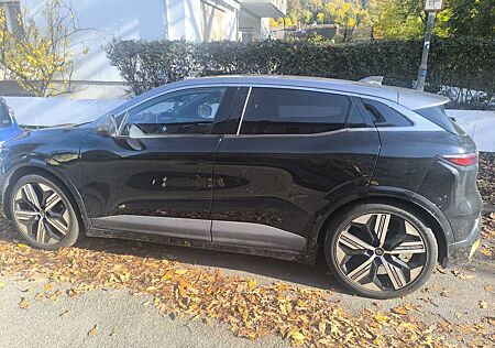 Renault Megane E-Tech Iconic ACC Kam360 ParkAs H&K AHK