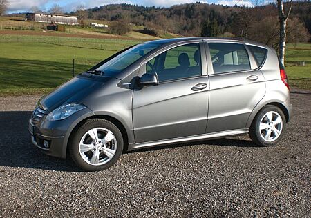 Mercedes-Benz A 160 AVANTGARDE BlueEFFICIENCY AVANTGARDE