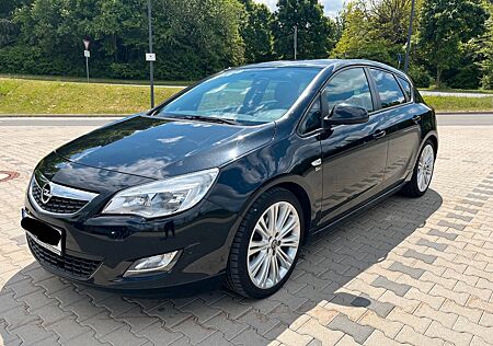 Opel Astra 1.6 Turbo 150 Jahre 132kW 150 Jah...