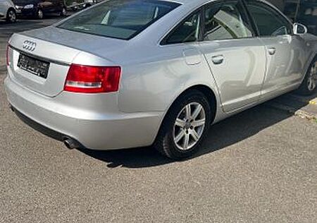 Audi A6 2.4 multitronic Avant -