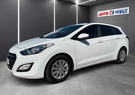 Hyundai i30 Kombi 1.4i Klima Sitzheizung Navigation PDC
