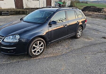VW Golf Volkswagen 1.9 TDI DPF Variant SHZ AHK PDC Xenon Navi