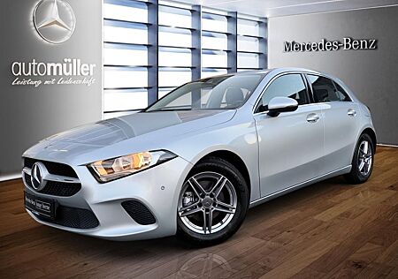 Mercedes-Benz A 180 PROGRESSIVE+PARKASSIST+MBUX+NAVI+