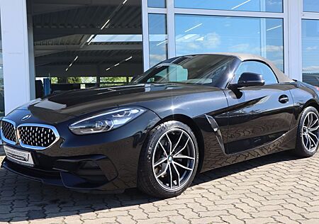 BMW Z4 sDrive20i/Sport Line/RFK/HiFi/M-Sitze