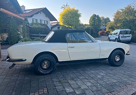 Peugeot 504