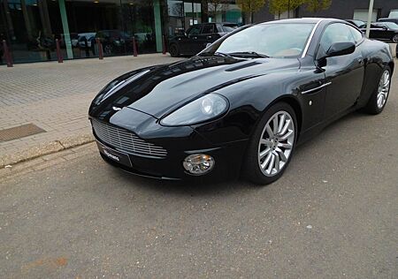 Aston Martin Vanquish 5.9i V12-Sequentielle Übertragung