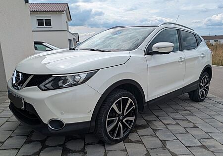 Nissan Qashqai 1.6 dCi DPF ALL-MODE 4x4 Tekna | TÜV neu