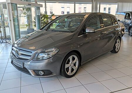 Mercedes-Benz B 180 CDI *AHK*PDC*Sport-Paket*Sitzheizung*