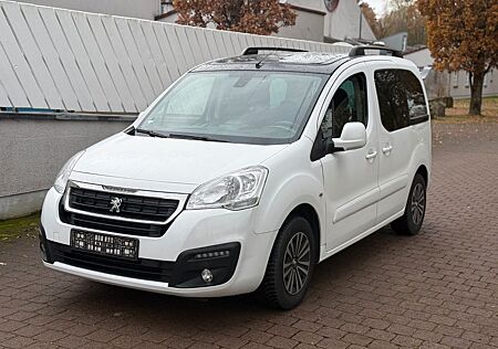 Peugeot Partner Tepee Active 1.6 HDI Automatik Panorama