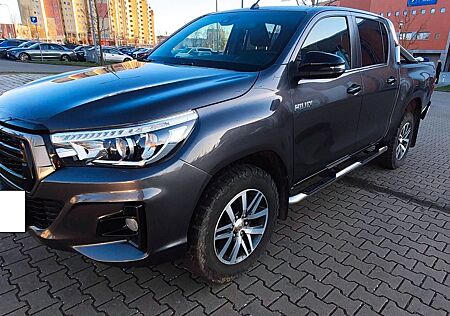 Toyota Hilux Double Cab 4x4 Automatik Leder