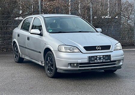 Opel Astra 1.8 Elegance ATK RÜCKFAHRKAMERA TÜV NEU