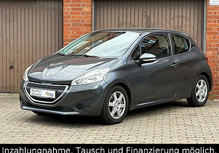 Peugeot 208 Active,1hand,Navi,Xenon,Klimat,Sitzh,Tüv neu