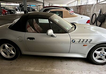 BMW Z3 Garagengepflegter Roadster 1.8 Fast Oldtimer!