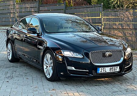 Jaguar XJ Portfolio 3.0 V6 Kompressor AWD Langver.