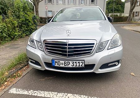 Mercedes-Benz E 350 Mercedes CGI- Inspektion neu bei Mercedes