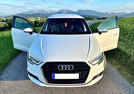 Audi A3 1.5TFSI Sportback Sport S-Line Navi LED TÜV27