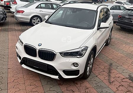BMW X1 xDrive 20d Sport Line/HEAD UP;LEDER/AHK/SHZ