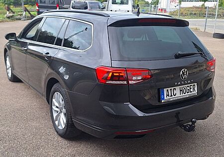 VW Passat Variant Volkswagen ,LED,schwenk AHK nie benutzt,1.Hd.