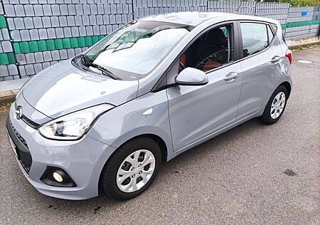 Hyundai i10 1.0 Trend mit PDC