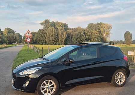 Ford Fiesta 1,1 52kW Cool & Connect Cool & Connect