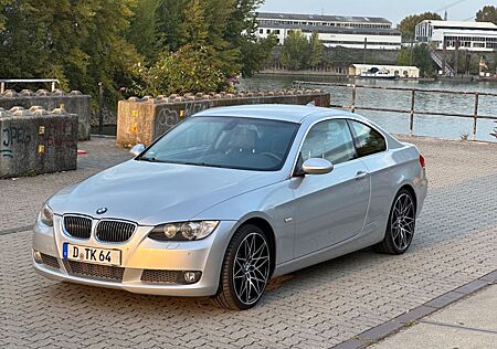 BMW 335xi Coupé -