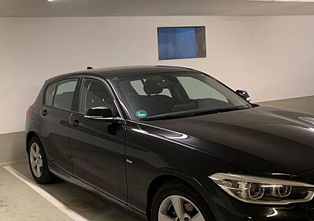 BMW 118i Sport Line Sport Line