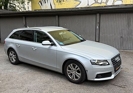 Audi A4 Avant Attraction