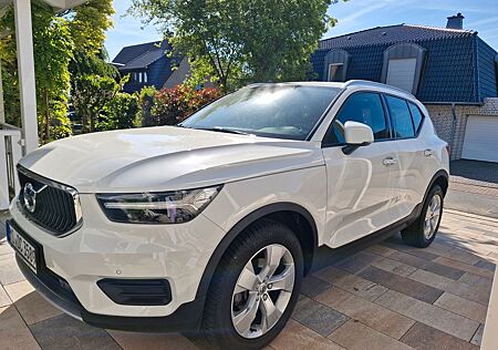 Volvo XC 40 XC40 T2 Momentum Pro Momentum Pro