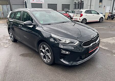 Kia Cee'd Sportswagon *Spirit*Navi*LED*DSG*LHZ*SHZ*SV