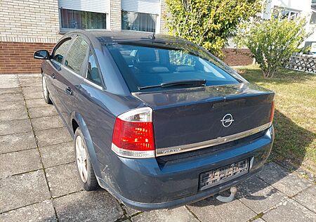 Opel Vectra 2.2 DIRECT Automatik -