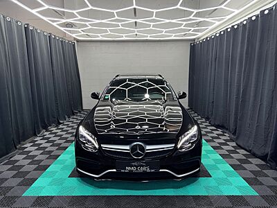 Mercedes-Benz C 63 AMG PANO/AHK/KEYLESSGO/SPURH/TOTW/GEPFLEGT