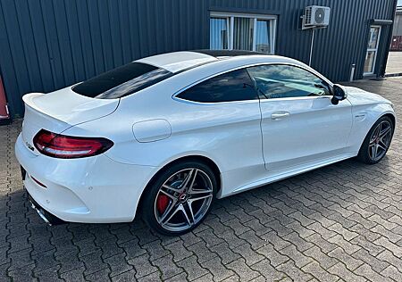 Mercedes-Benz C 63 AMG Coupe