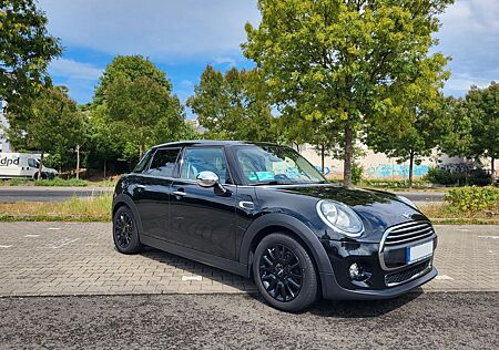 Mini ONE 102 PS / Service inklusive