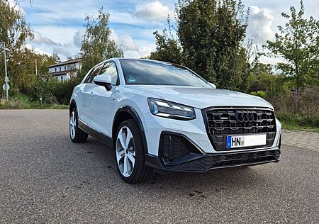 Audi Q2 35 TDI S tronic S line quatrro AHK Pano Sonos