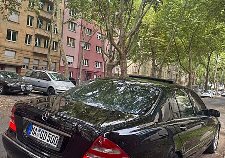 Mercedes-Benz S 500 -