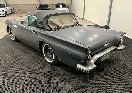 Ford Thunderbird